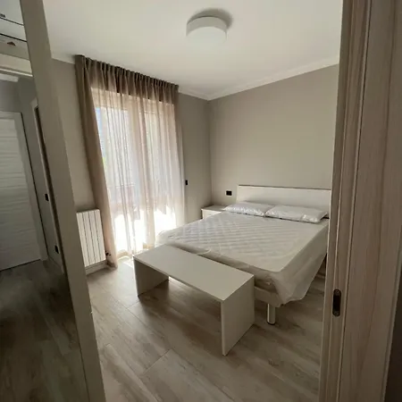 Grigna2410 - Apartamento *